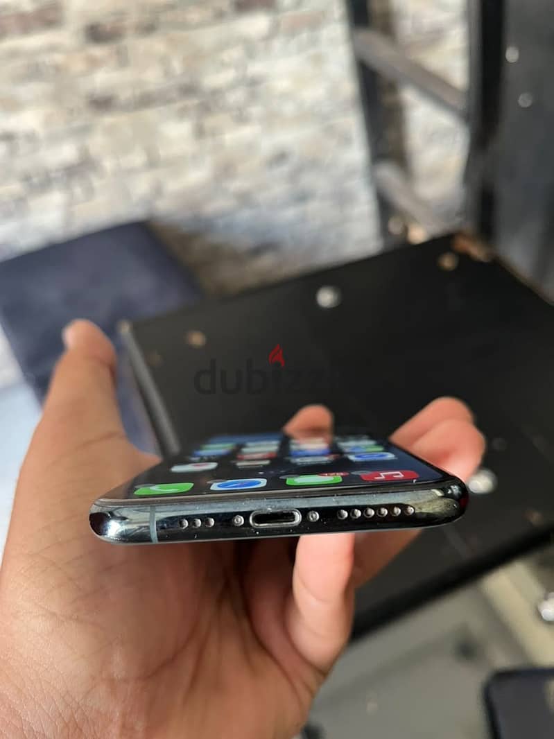 Apple - iPhone 11 Pro 1