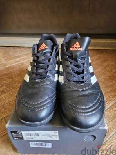 NEW BALANCE  و    ADIDAS