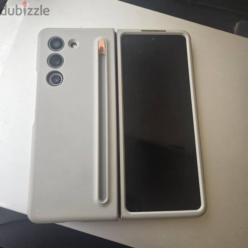 Samsung Z 5 Fold 1