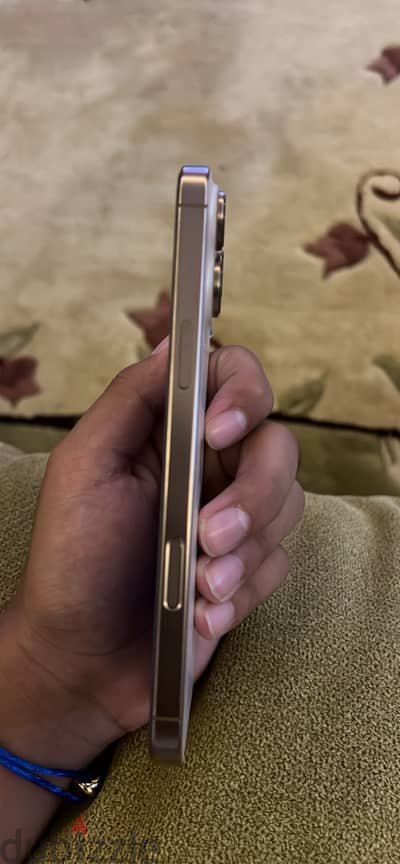 Apple - iPhone 16 Pro Max