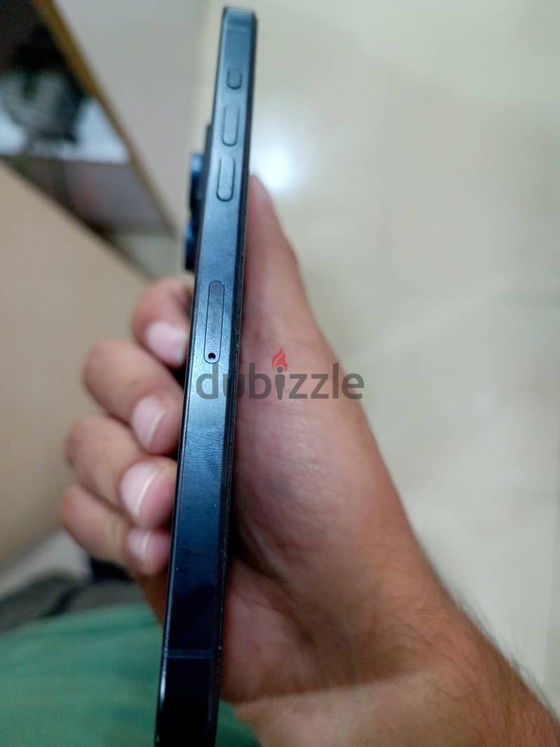 Apple - iPhone 15 Pro Max 2