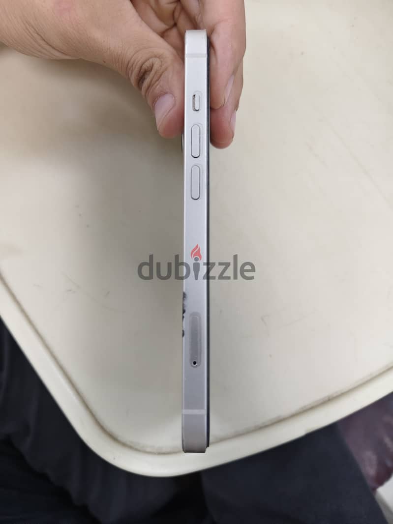Apple - iPhone 13 4