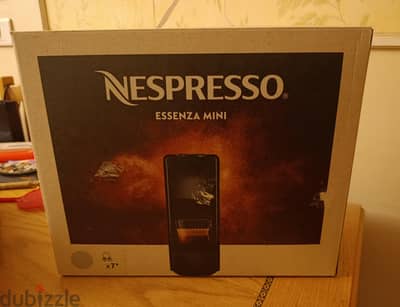 ماكينة القهوة Nespresso Essenza Mini