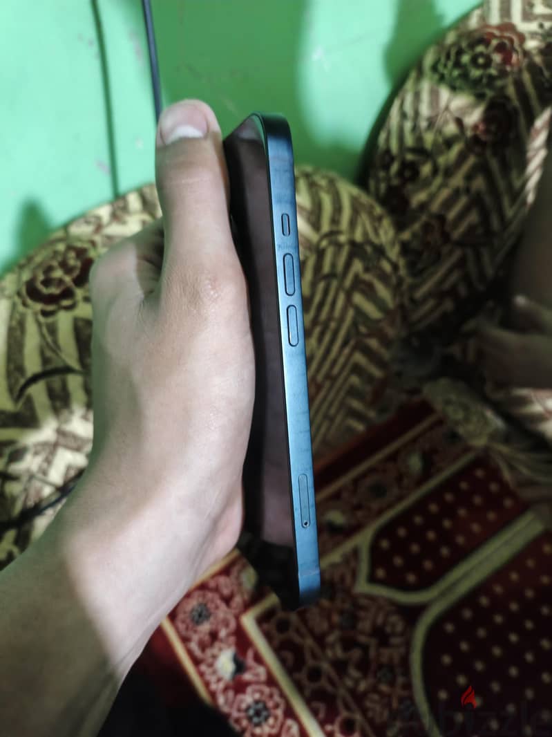 Apple - iPhone 13 2