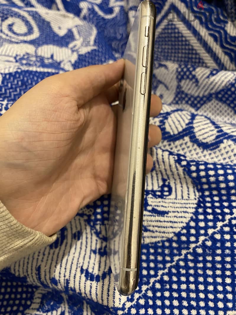 Apple - iPhone X 2