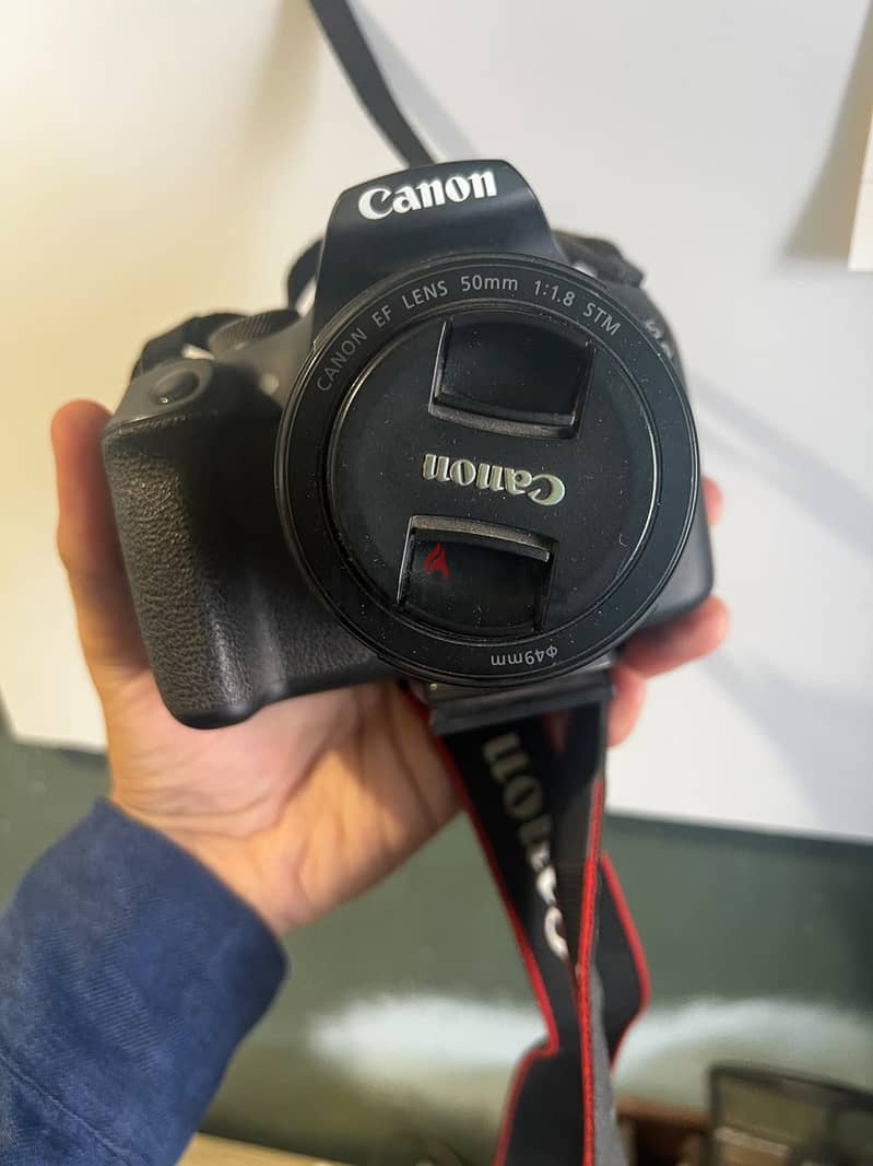 Canon 2000D 2
