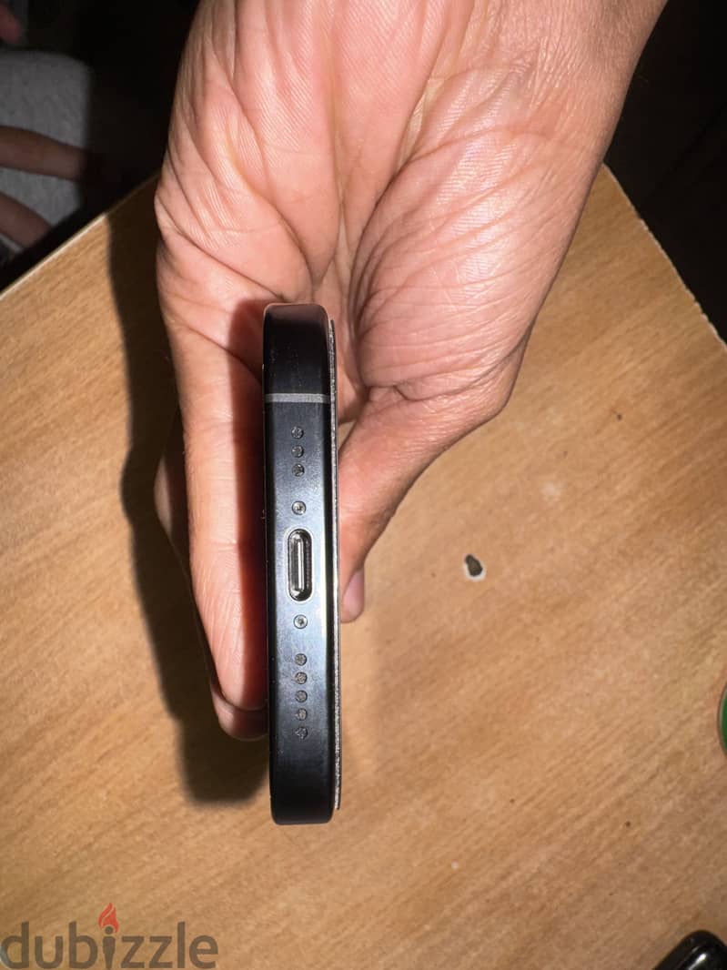 Apple - iPhone 16 Pro 3
