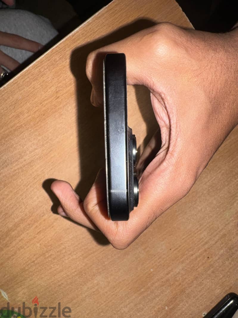 Apple - iPhone 16 Pro 4