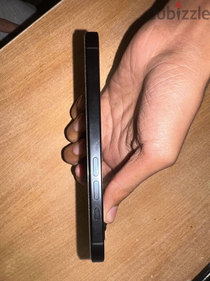 Apple - iPhone 16 Pro 5