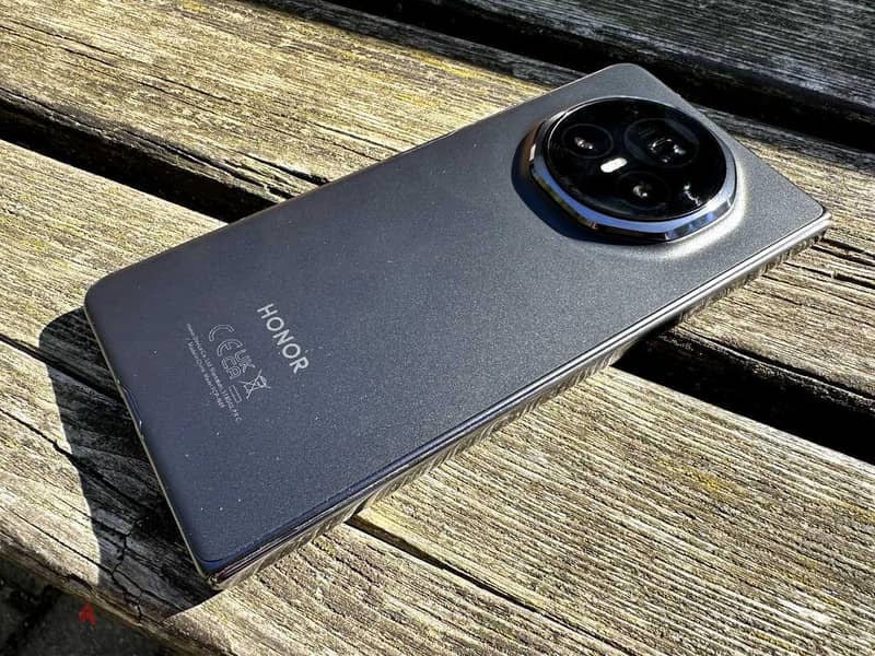 Honor Magic V3 4