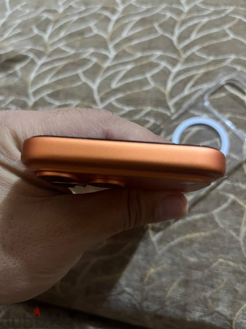Apple - iPhone 17 Pro Max 3