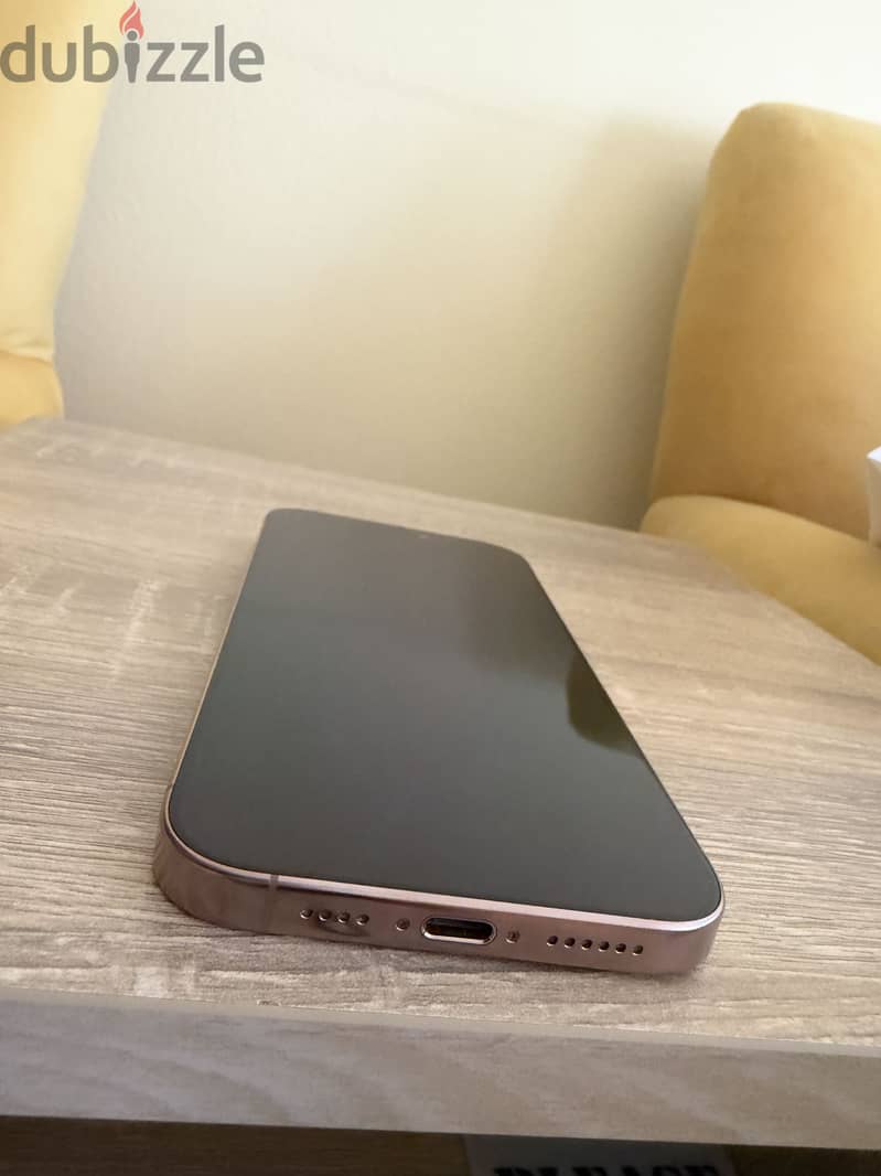 Apple - iPhone 16 Pro Max 6
