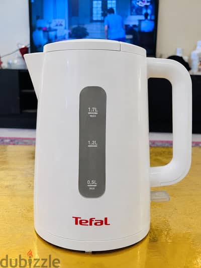 غلاية كهربائية TEFAL ورد الخارج ينفع عروسه شبه جديد نظيف جدا