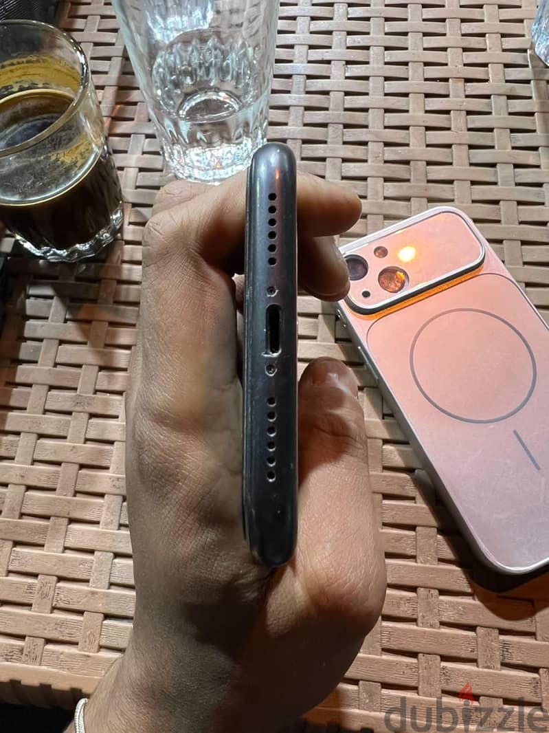 Apple - iPhone 11 4