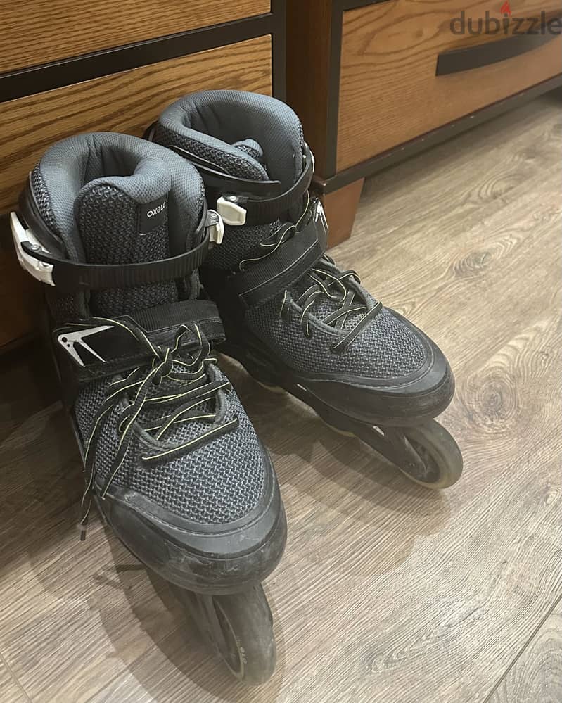 Oxelo roller skates 2