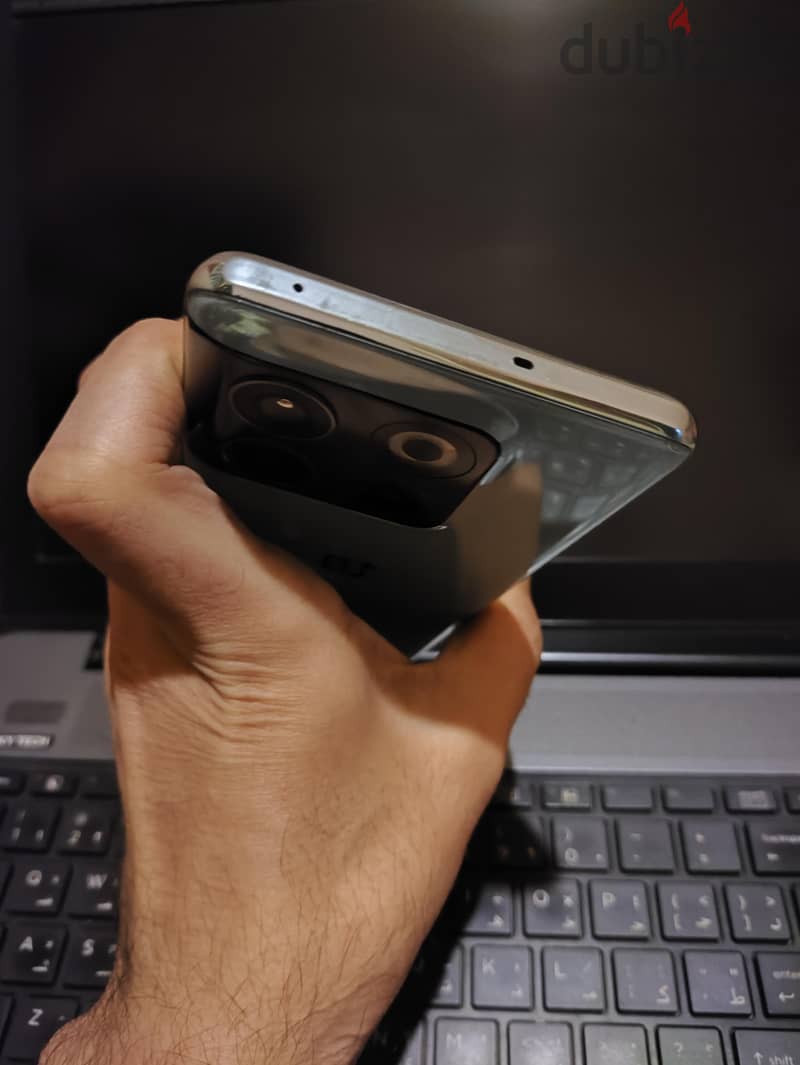 One Plus 10T 3