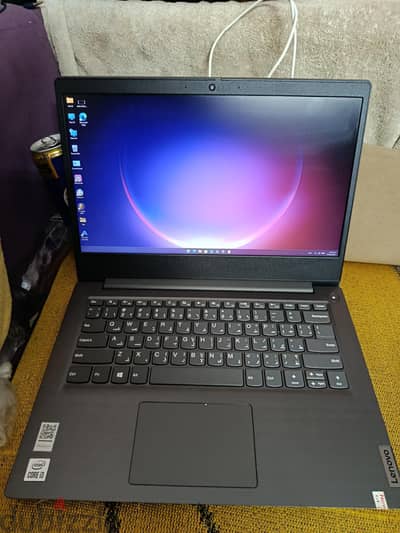 Lenovo V14