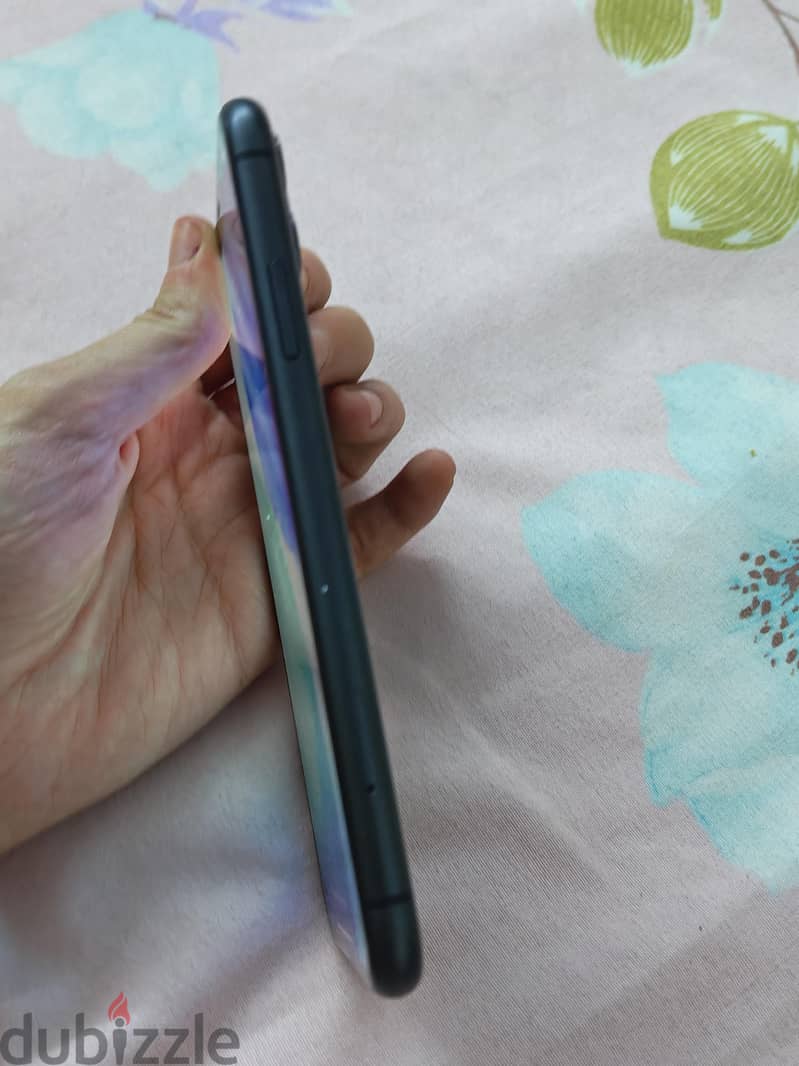 Apple - iPhone 11 4