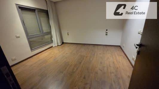 Apartment with Garden For Rent in Sodic Eastwon Fully finished with Kitchen , Acs and Appliance