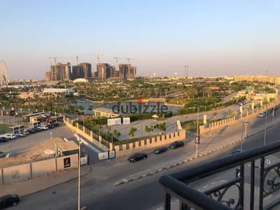 Rooftop furnished for rent in the Continental Gardens, Bahri, overlooking the garden Z - Fully air-conditioned - Closed rooftop area 85 m² - Open rooftop area 100 m² - The glass house 40 m² consists of one room 2 beds + reception + fully equipped kitchen + bathroom For more details - 01032867311