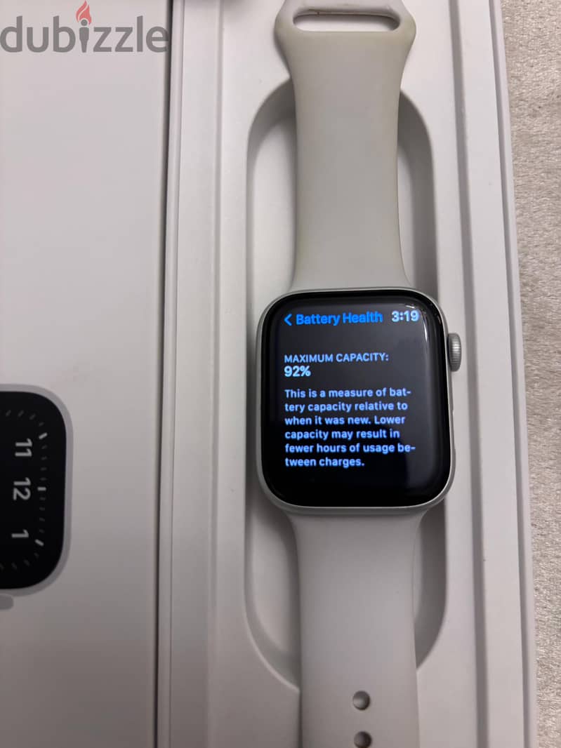 Apple Watch ( Series 9 ) 1