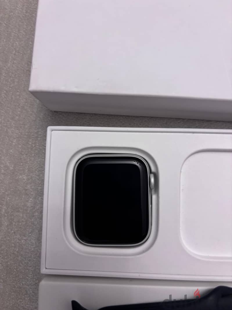 Apple Watch ( Series 9 ) 5