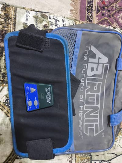 حزام التخسيس والمساج الكهربائي AbTronic الأصلي بحالة ممتازة للبيع