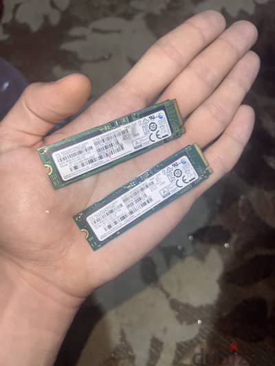 ssd 512g m. 2 Samsung