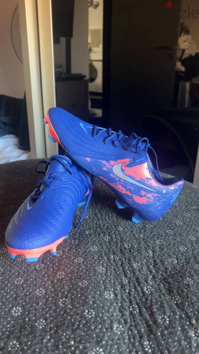 جزمه nike phantom gx academy mg مقاس تلبس من 43ل 44ونص