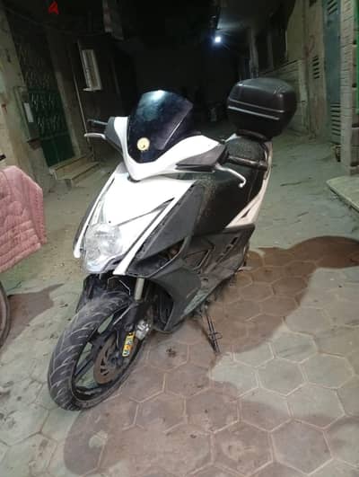 اسكوتر  kymko agility 200