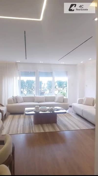 Fully furnished villa with air conditioning in Mountain View iCity Club Park, available for immediate sale at a low price. Ready to move in. Fully furnished villa with air conditioning in Mountain View iCity Club Park, available for immediate sale at a low price. Ready to move in.