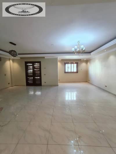 Apartment for rent in Fifth Settlement (Al-Narges Buildings), equipped with air conditioning. Located opposite Al-Mustafa Mosque