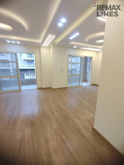 لقطة مميزة في B10 مدينتي نموذج 165م بفيو جاردن وشارع