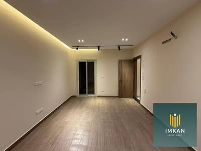 Apartment for sale—an excellent investment opportunity with high returns in USD. The unit comes fully finished, with a down payment of 450,000 EGP and