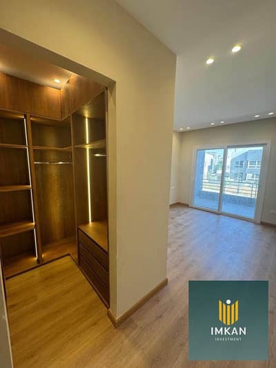 Apartment for sale with a down payment of 500,000 EGP; immediate handover, with a 25% discount. Located in the New Administrative Capital—within the K