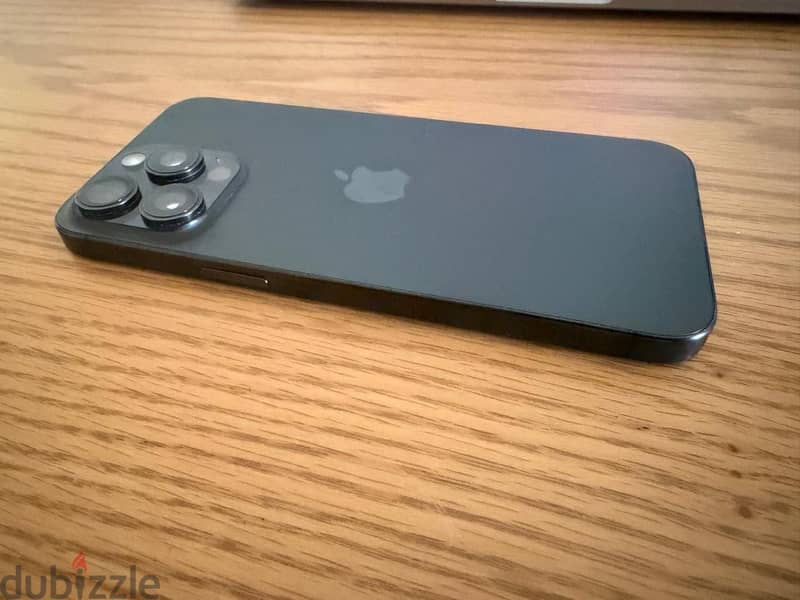 Apple - iPhone 15 Pro Max 2