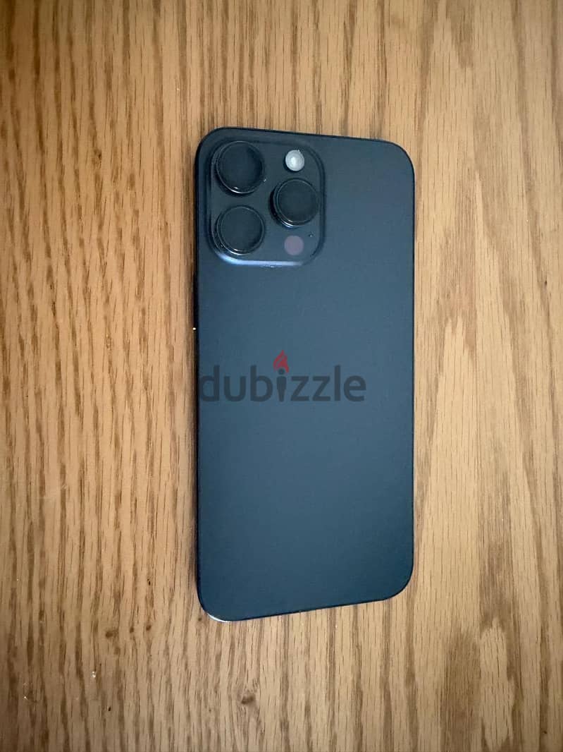 Apple - iPhone 15 Pro Max 3