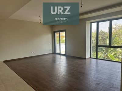 At the first offering price in Hyde Park a two-bedroom apartment with a fantastic pool view for sale in the Sixth Settlement next to Zed East
