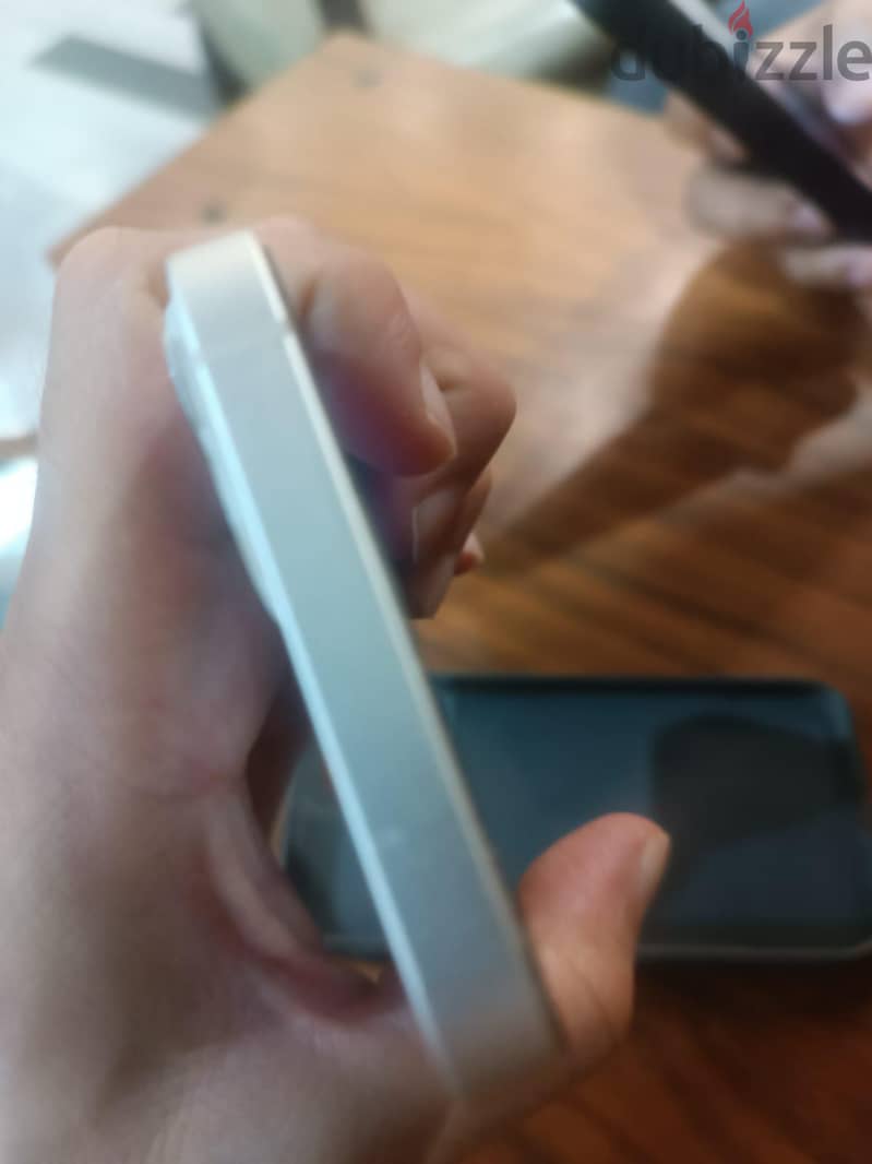 Apple - iPhone 13 1
