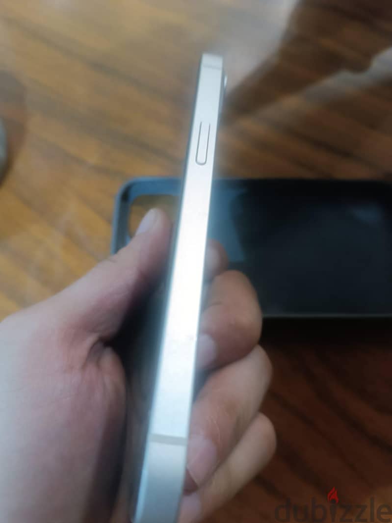 Apple - iPhone 13 4