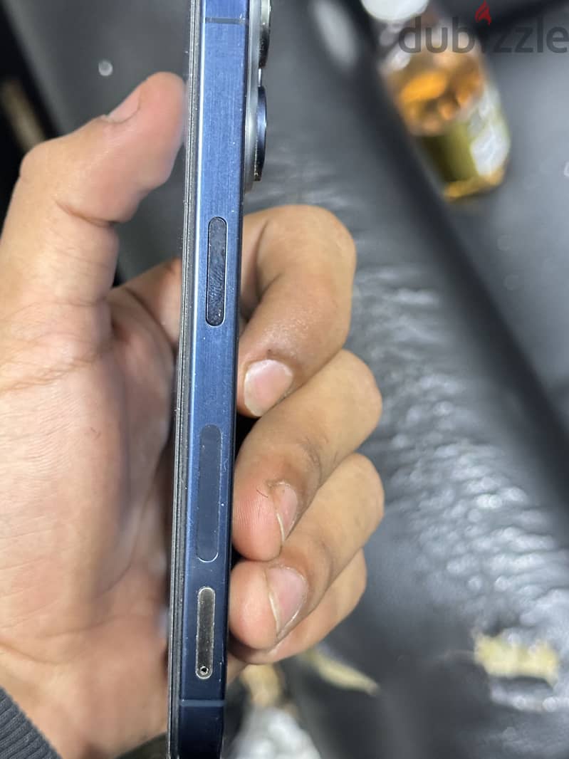Apple - iPhone 15 Pro 2