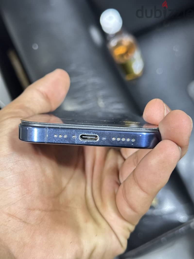 Apple - iPhone 15 Pro 4