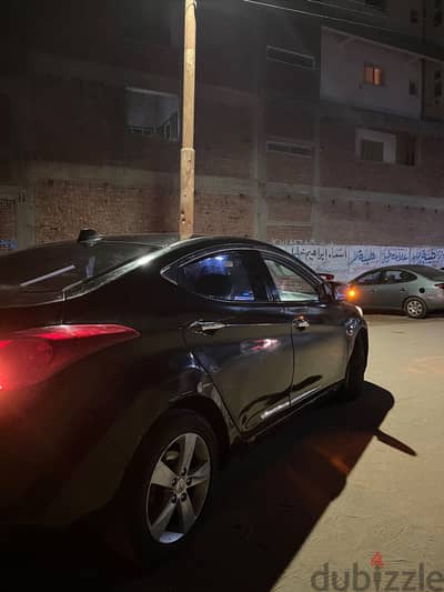 Hyundai Elantra 2012