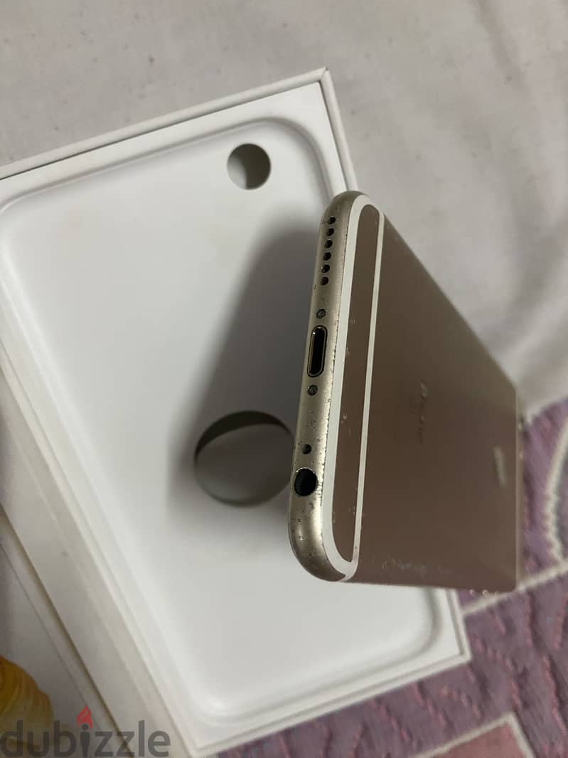 iPhone (6S) (64gb) 8