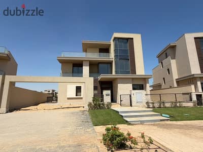 فيلا فاخرة للبيع في The Estates نيو زايد بجوار فاي كارميل و سولانا