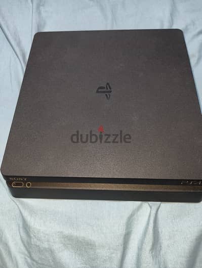 Playstation 4 slim 1Tb - بلايستيشن 4 سليم 1 تيرا.