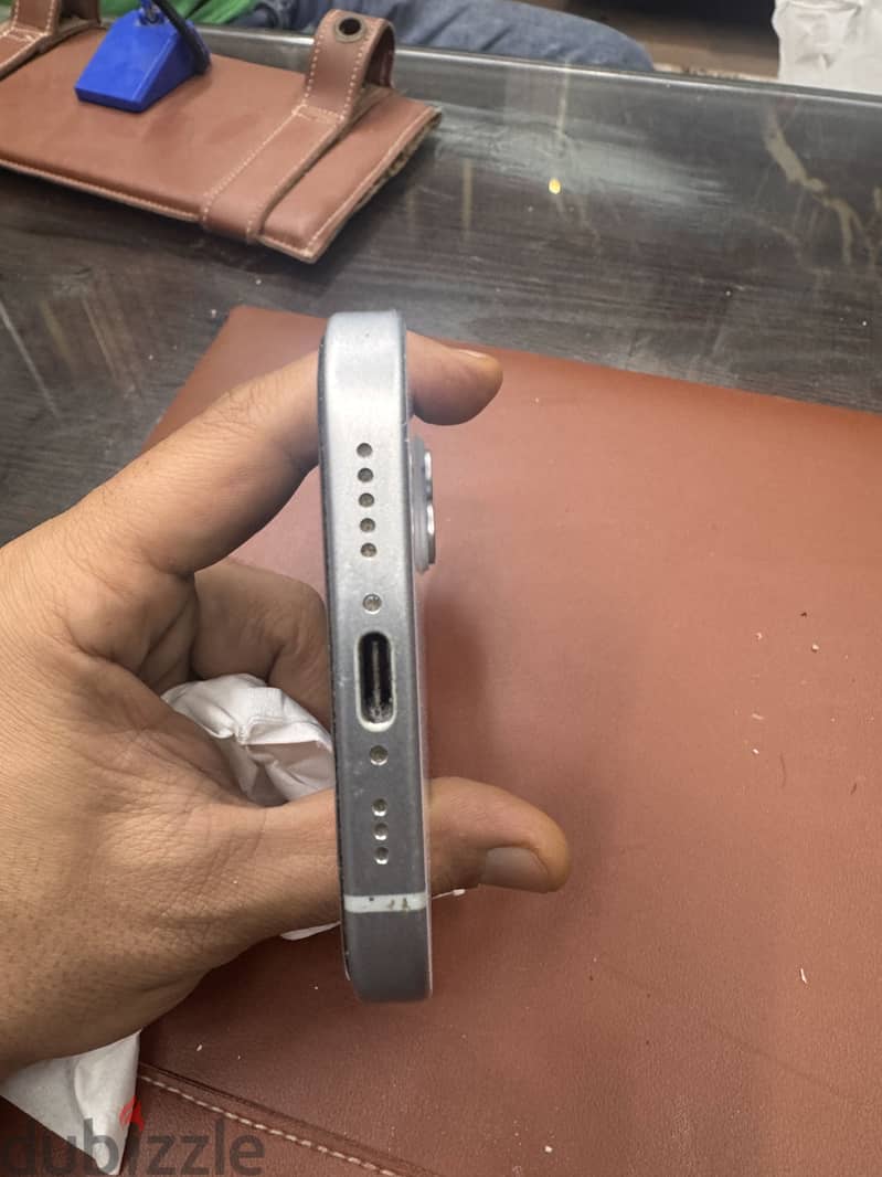 Apple - iPhone 15 4