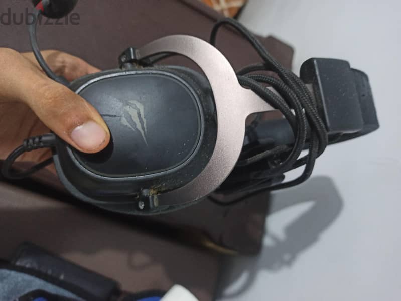 gaming headset 1