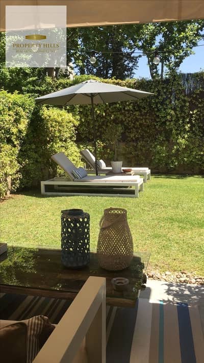 At a low price villa in the garden in the community La Vista, a higher and more upscale view of landscape villas only