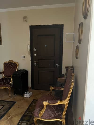 شقه للبيع مصر الجديده امتداد شارع الثوره